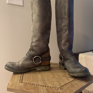 Steve Madden Distressed riding boots